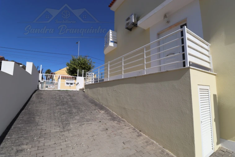 Moradia T3 para Venda em Silveira Foto 58