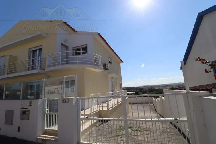 Moradia T3 para Venda em Silveira Foto 71