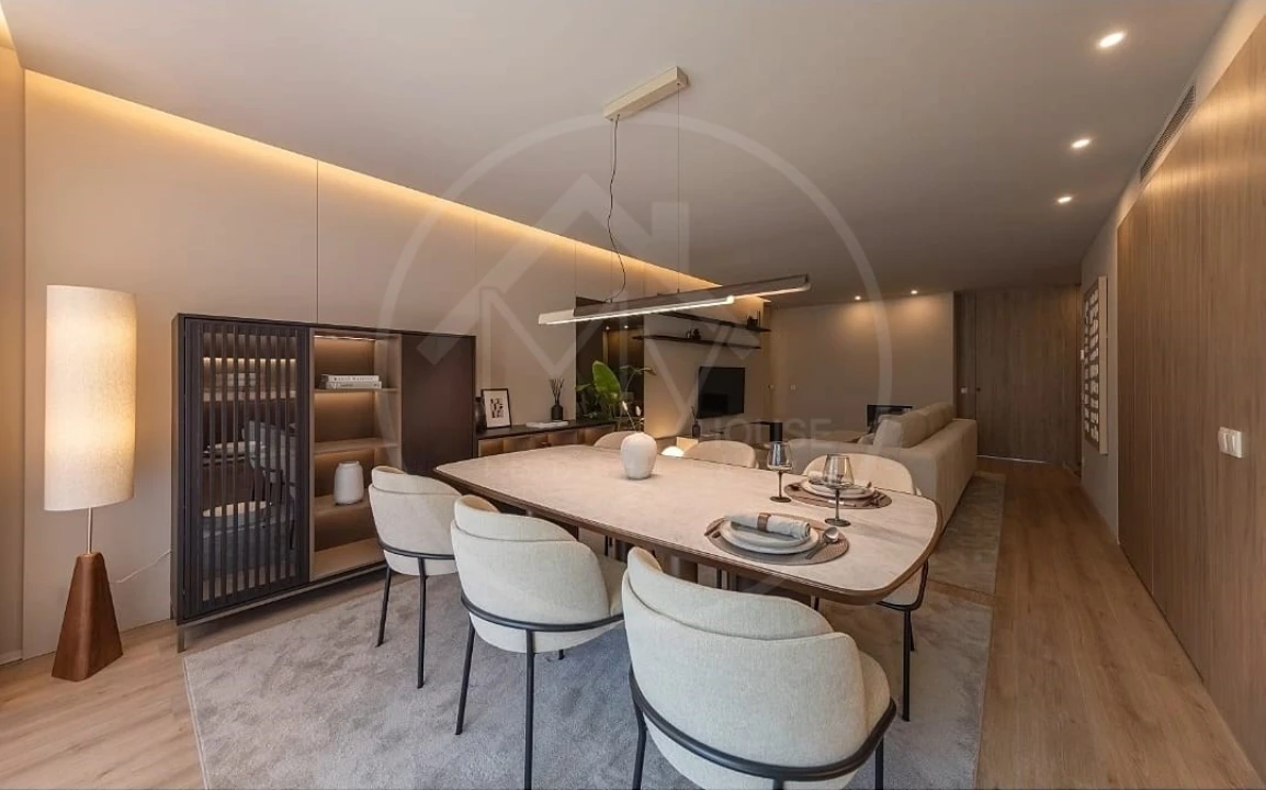 Apartamento T4 para Venda em Costa Foto 3