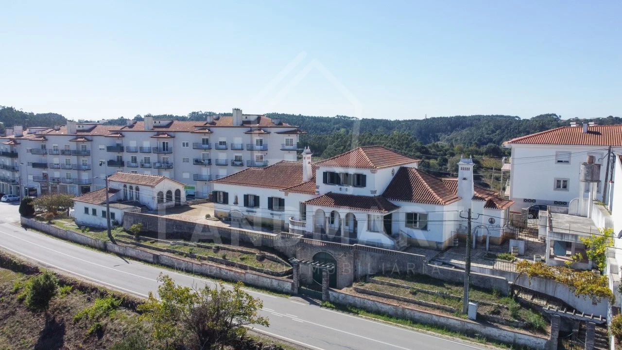 Moradia T10 para Venda em Turquel Foto 34