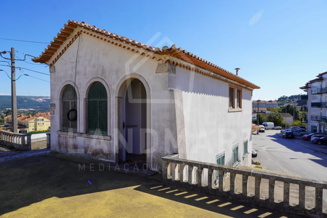 Moradia T10 para Venda em Turquel Foto 40