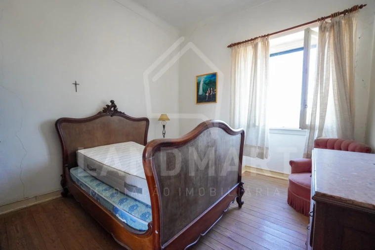 Moradia T10 para Venda em Turquel Foto 9