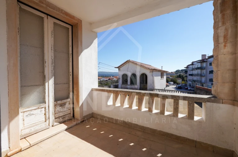 Moradia T10 para Venda em Turquel Foto 14