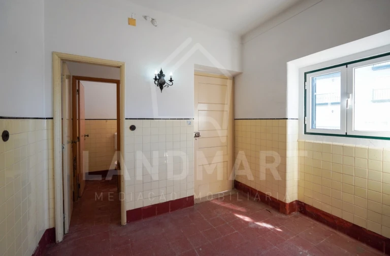 Moradia T10 para Venda em Turquel Foto 24