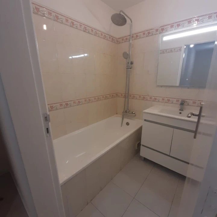 Apartamento T2 para Venda em Algueirão-Mem Martins Foto 5