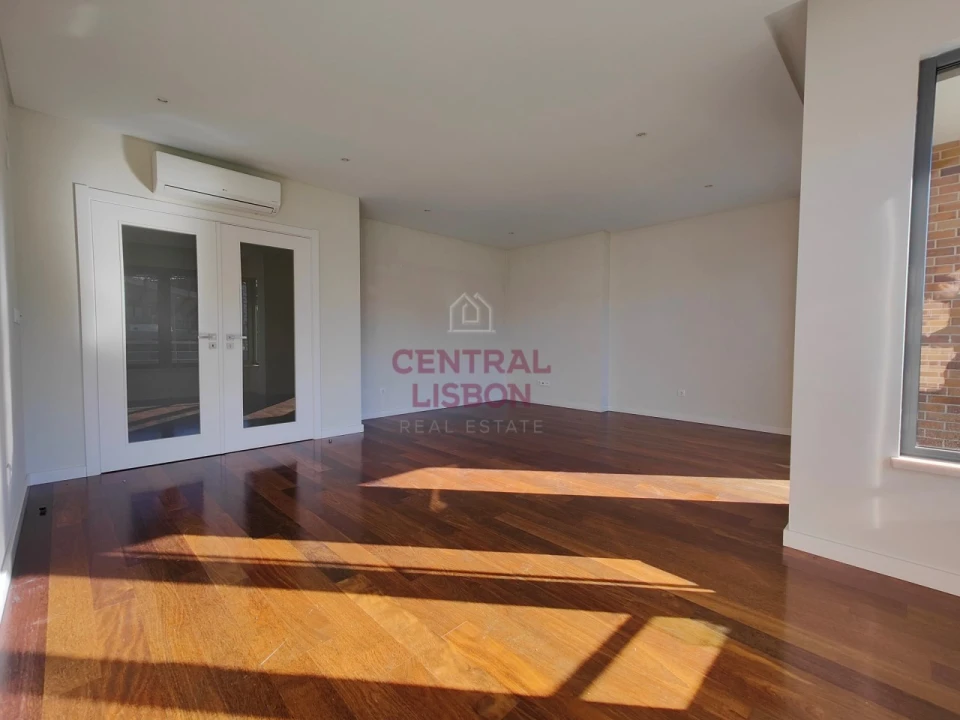 Apartamento T2 para Venda em São Domingos de Benfica Foto 11