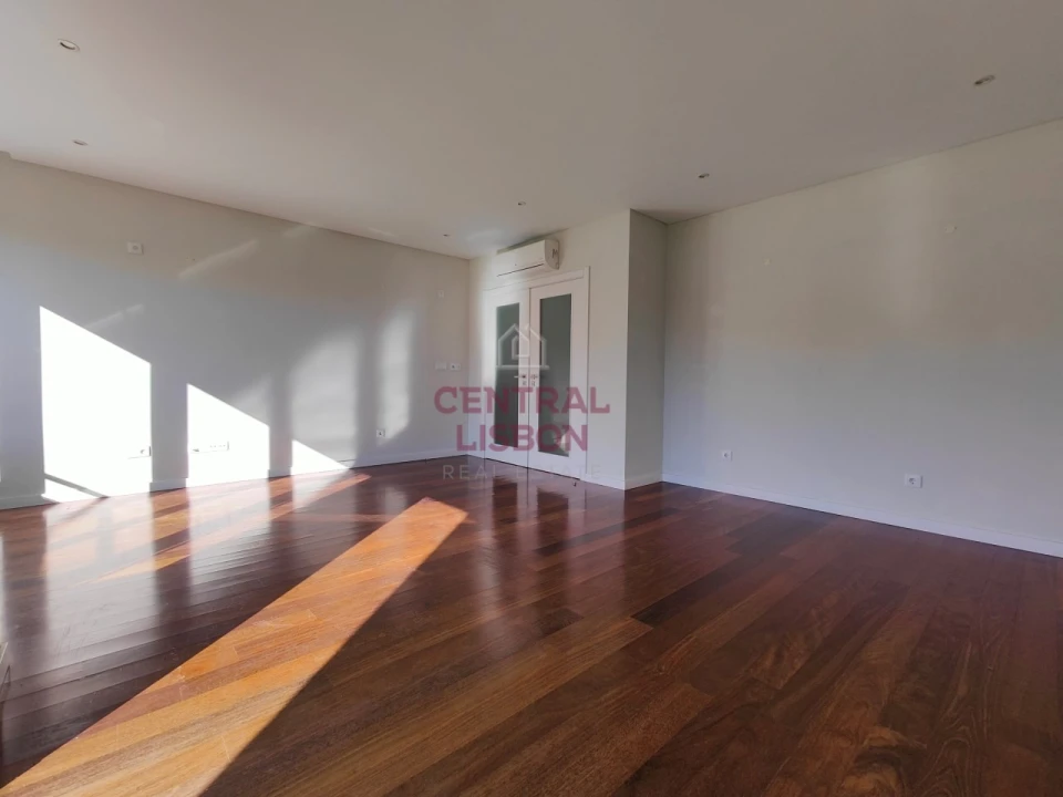 Apartamento T2 para Venda em São Domingos de Benfica Foto 12