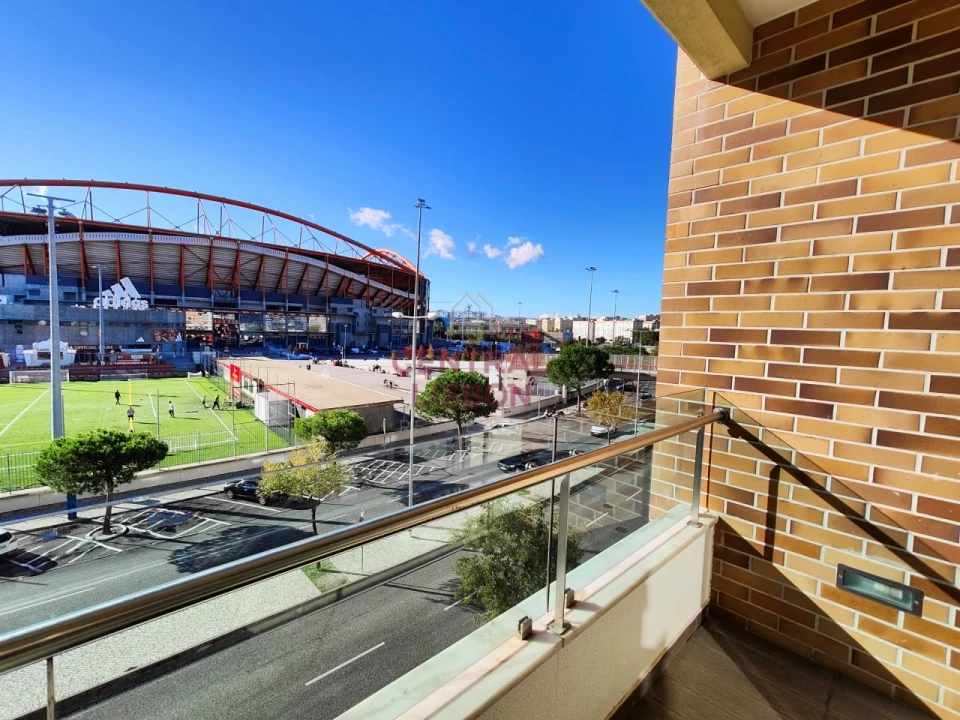 Apartamento T2 para Venda em São Domingos de Benfica Foto 19