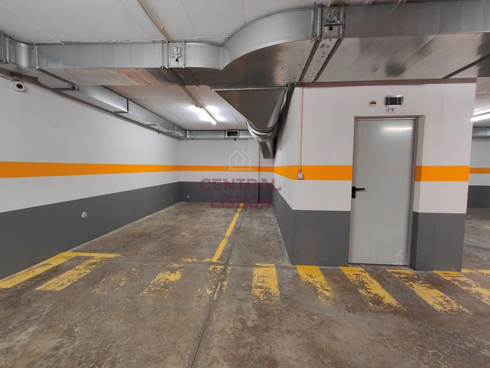 Apartamento T2 para Venda em São Domingos de Benfica Foto 26