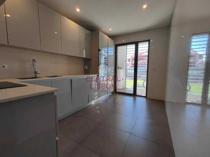 Apartamento T2 para Venda em São Domingos de Benfica Foto 8