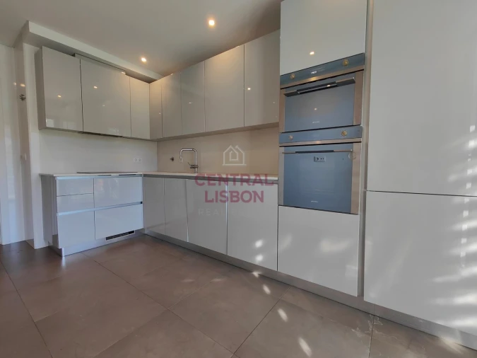 Apartamento T2 para Venda em São Domingos de Benfica Foto 9