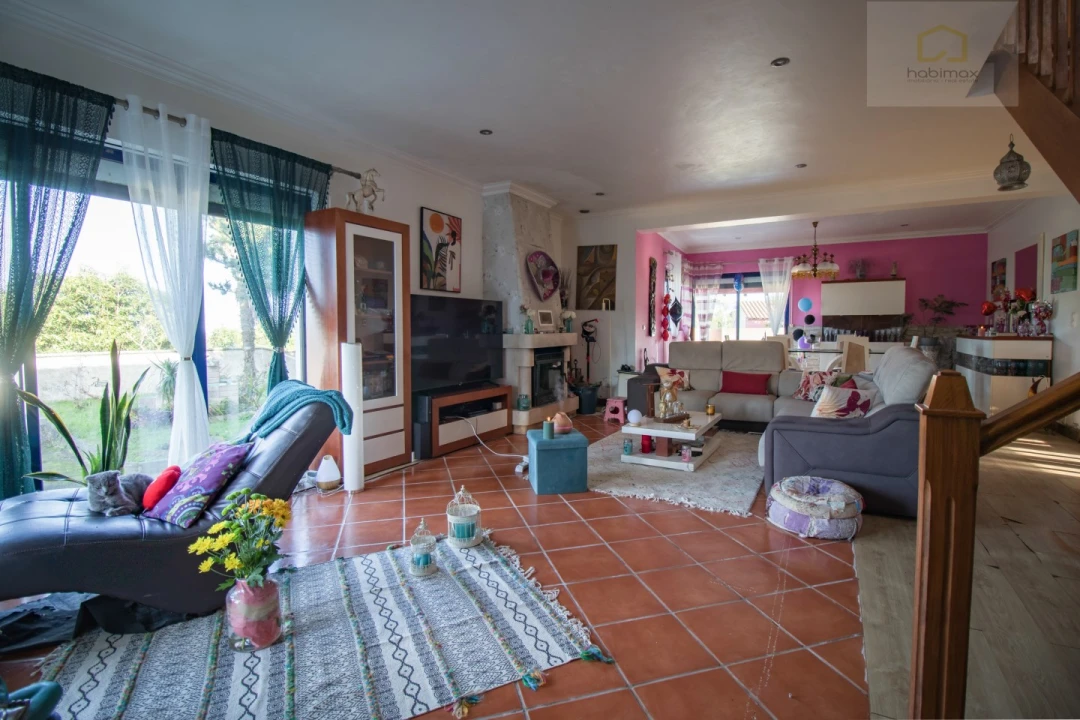 Moradia T4 para Venda em Pico da Pedra Foto 9