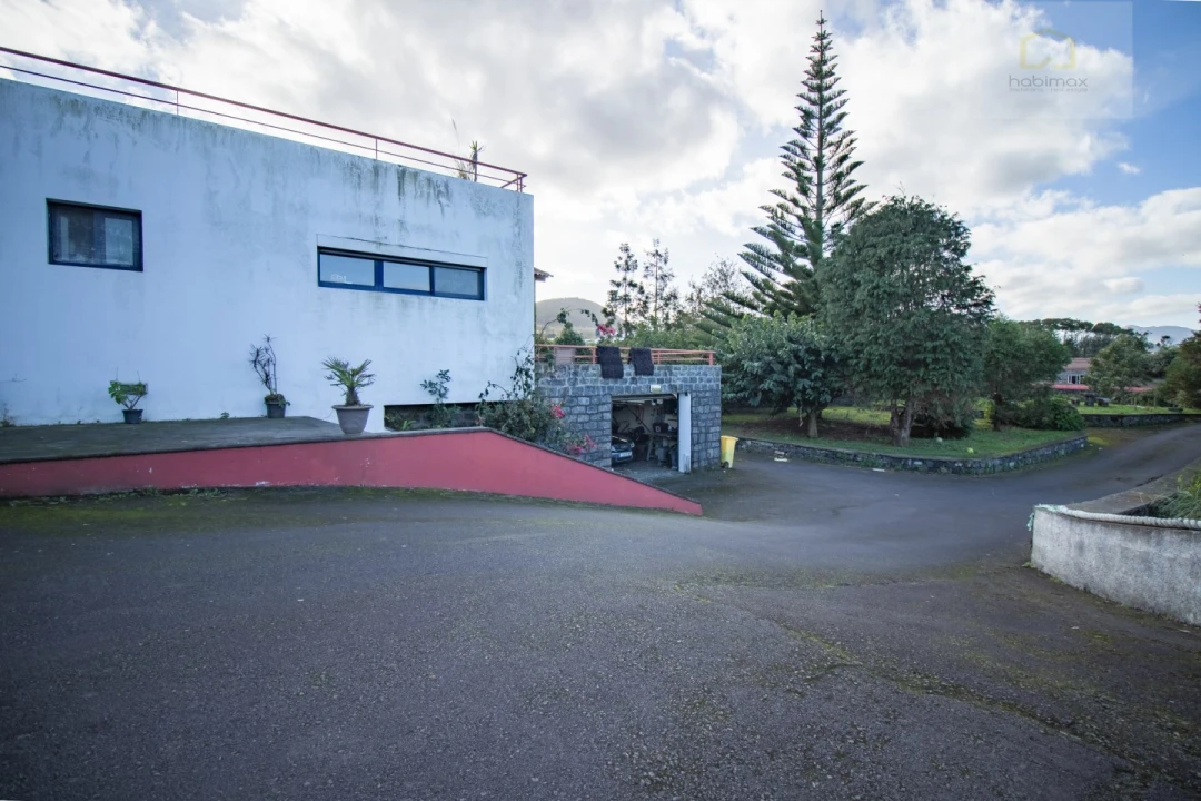 Moradia T4 para Venda em Pico da Pedra Foto 27