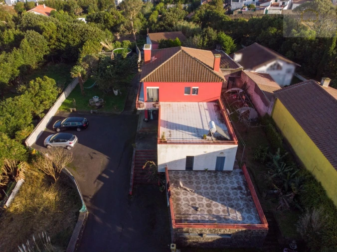 Moradia T4 para Venda em Pico da Pedra Foto 5