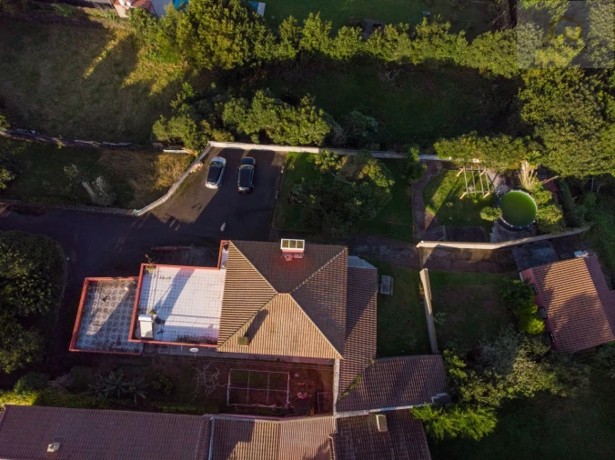 Moradia T4 para Venda em Pico da Pedra Foto 8