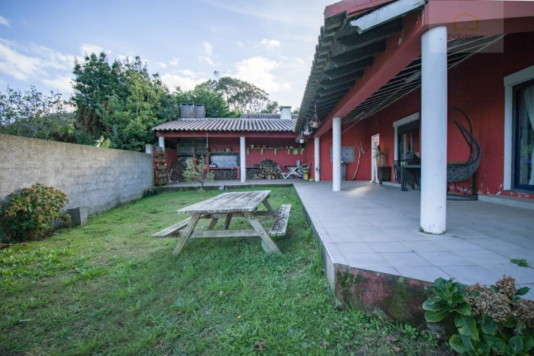 Moradia T4 para Venda em Pico da Pedra Foto 33