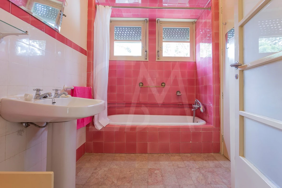 Moradia T5 para Venda em Ponta Delgada (São Sebastião) Foto 40