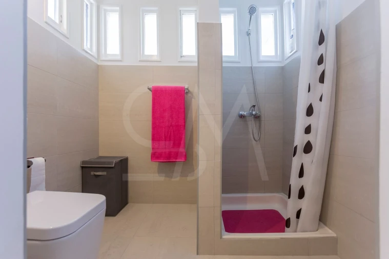 Moradia T5 para Venda em Ponta Delgada (São Sebastião) Foto 25