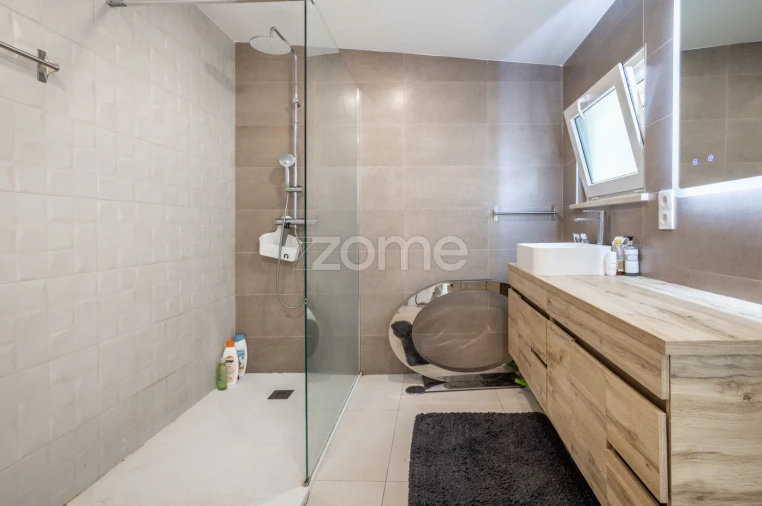 Prédio para Venda em Leiria, Pousos, Barreira e Cortes Foto 16