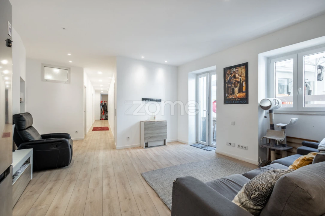 Prédio para Venda em Leiria, Pousos, Barreira e Cortes Foto 6