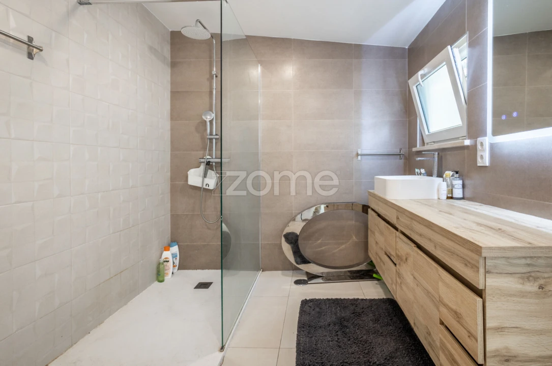 Prédio para Venda em Leiria, Pousos, Barreira e Cortes Foto 16