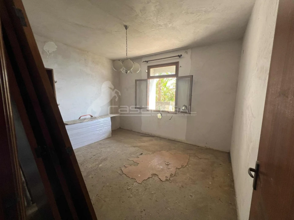 Moradia T2 para Venda em Canhas Foto 5