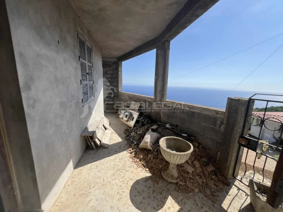 Moradia T2 para Venda em Canhas Foto 11