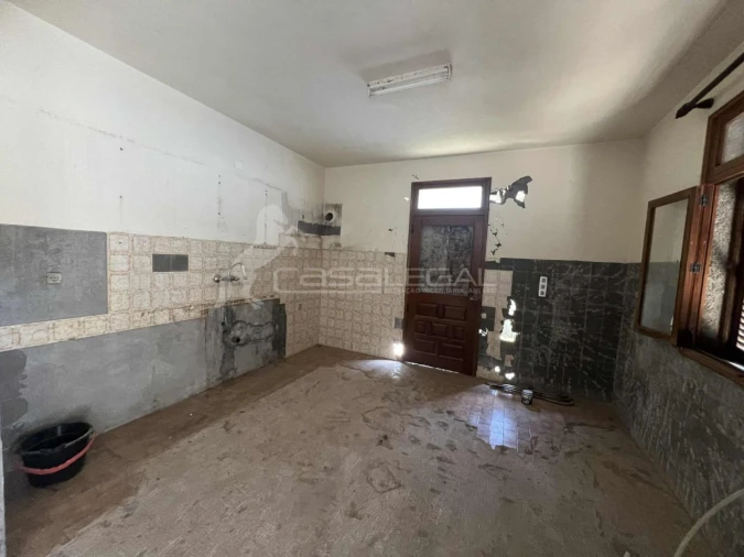 Moradia T2 para Venda em Canhas Foto 10