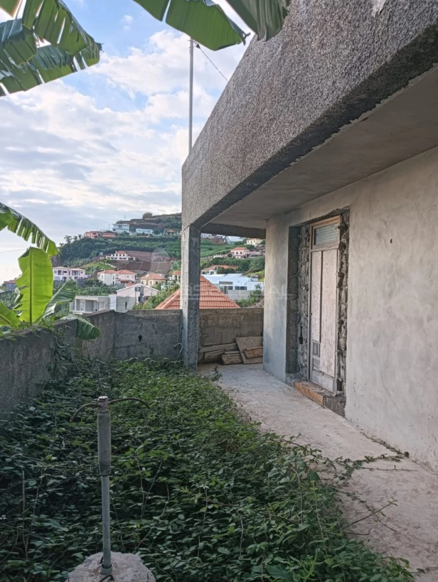 Moradia T2 para Venda em Canhas Foto 12