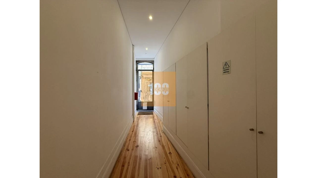 Apartamento T1 para Venda em Cedofeita, Santo Ildefonso, Sé, Miragaia, São Nicolau e Vitória Foto 16