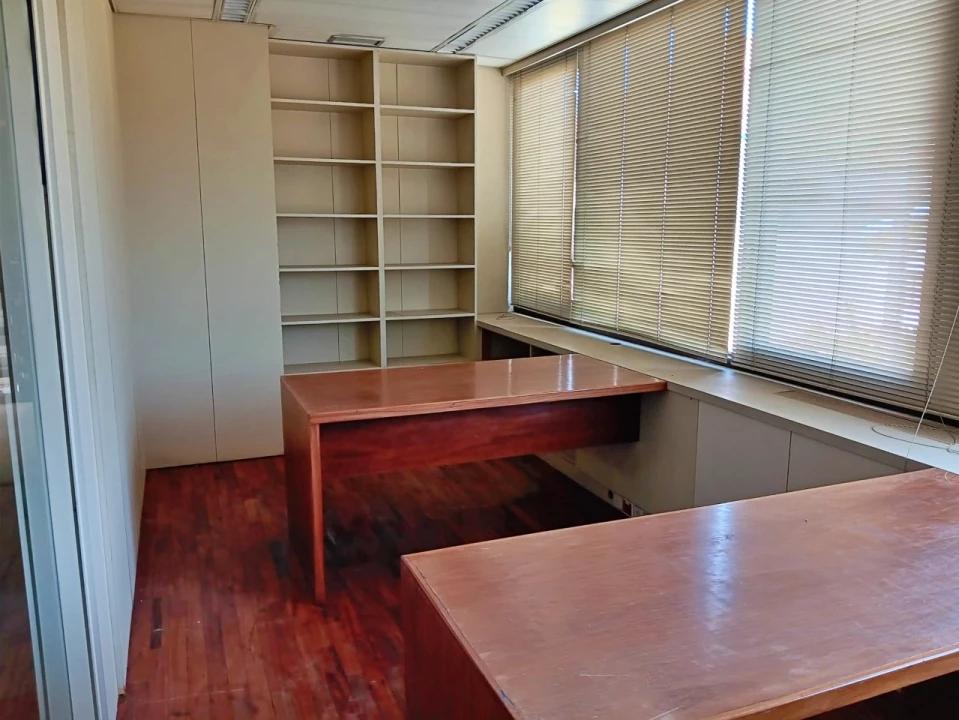 Armazém para Venda em Nogueira e Silva Escura Foto 6