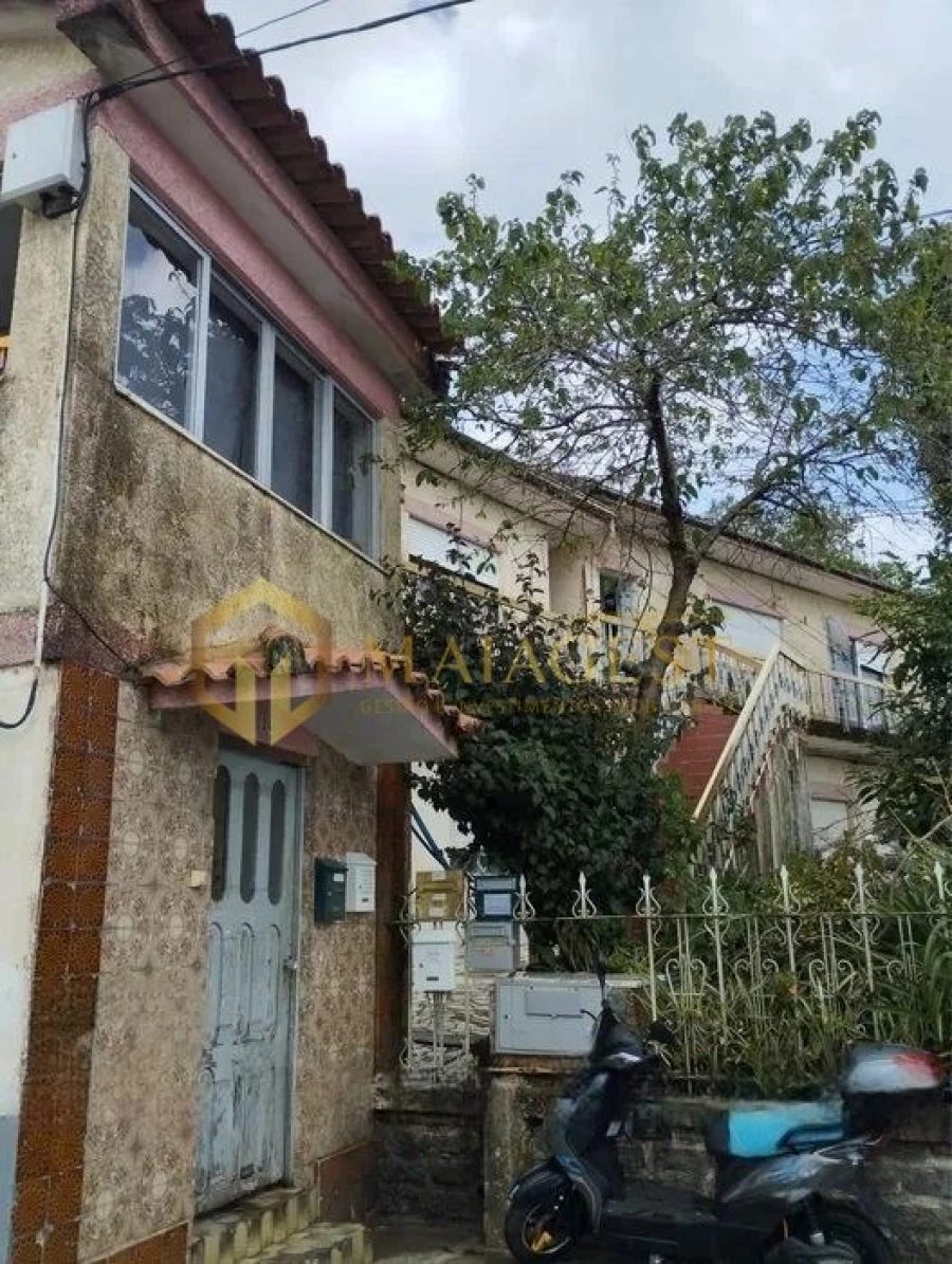 Moradia T7 para Venda em Serzedo e Perosinho Foto 2