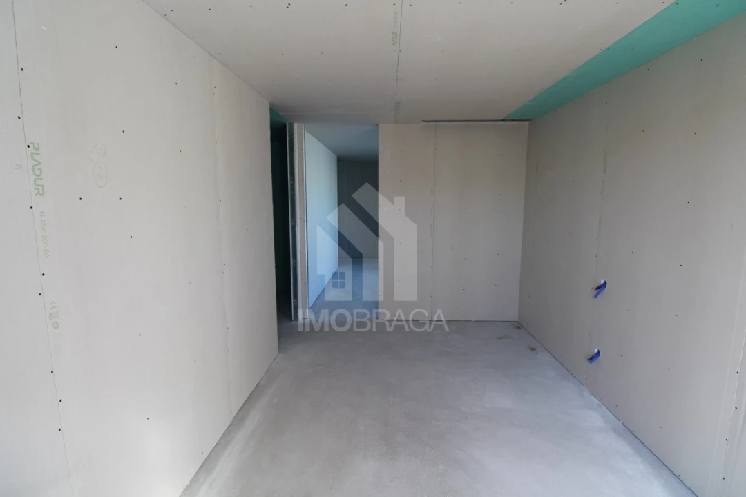 Apartamento T2 para Venda em Real, Dume e Semelhe Foto 14