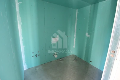 Apartamento T2 para Venda em Real, Dume e Semelhe