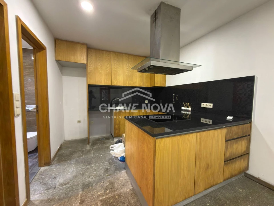 Prédio para Venda em Arcozelo Foto 4