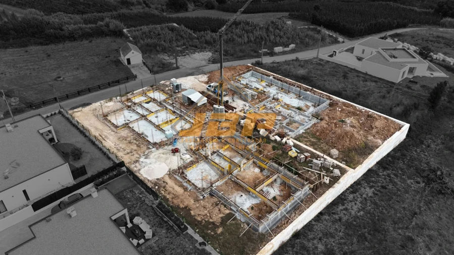 Moradia T4 para Venda em Alfeizerão Foto 33