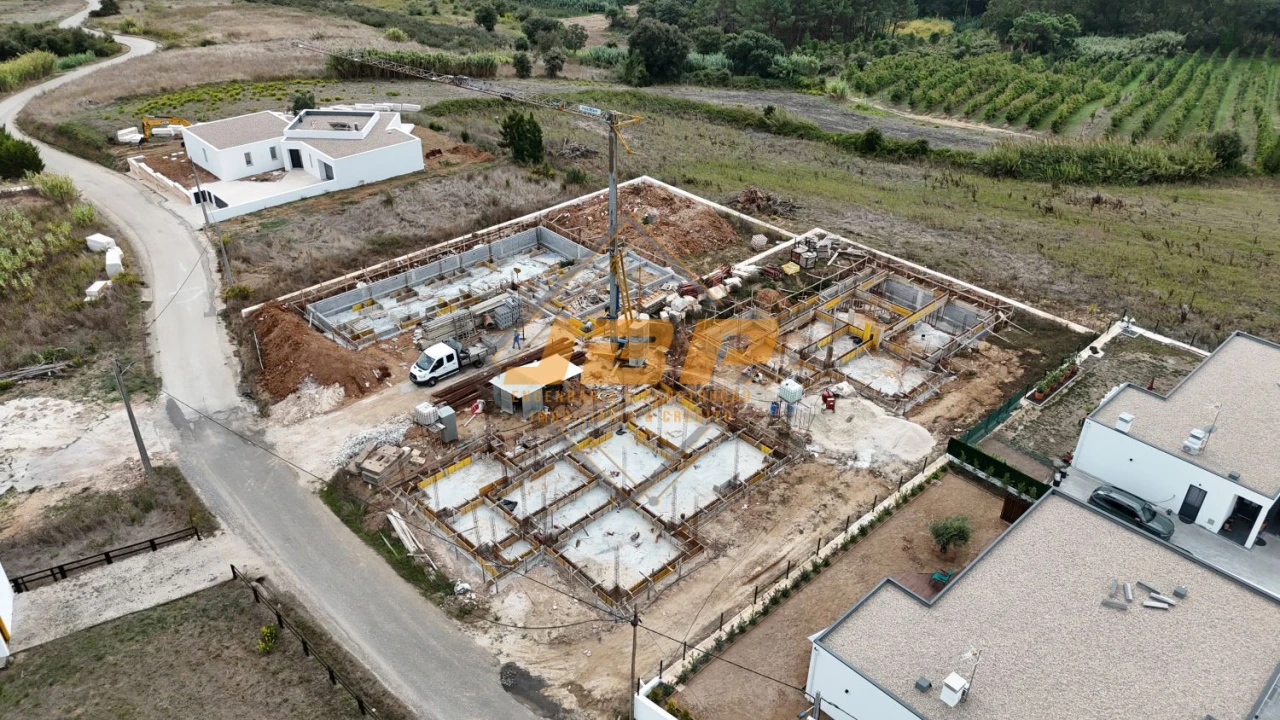 Moradia T4 para Venda em Alfeizerão Foto 34