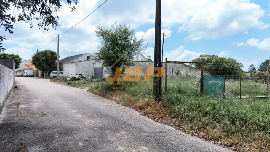 Terreno para Venda em Alvorninha Foto 2