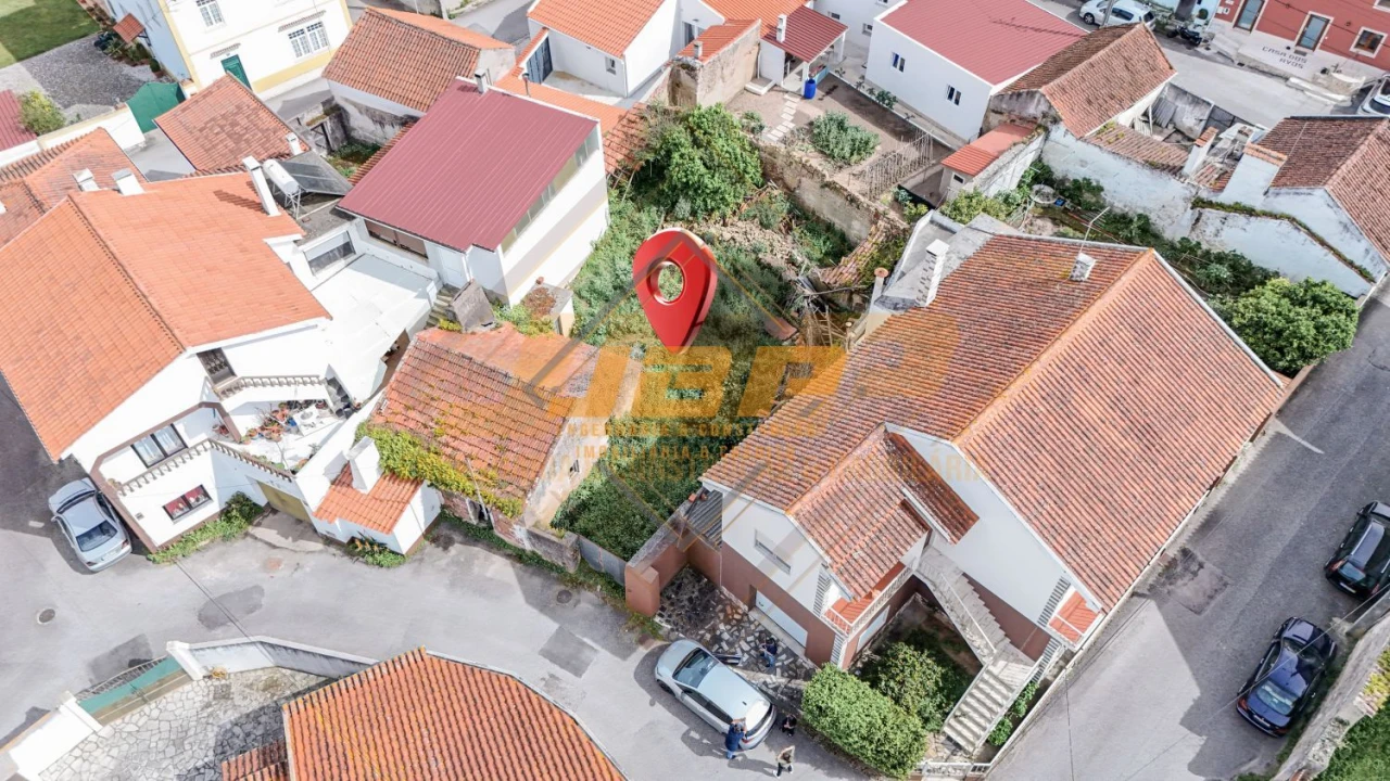 Moradia T2 para Venda em Tornada e Salir do Porto Foto 3