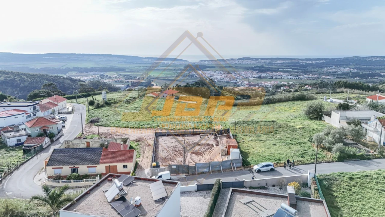 Moradia T3 para Venda em Alfeizerão Foto 32