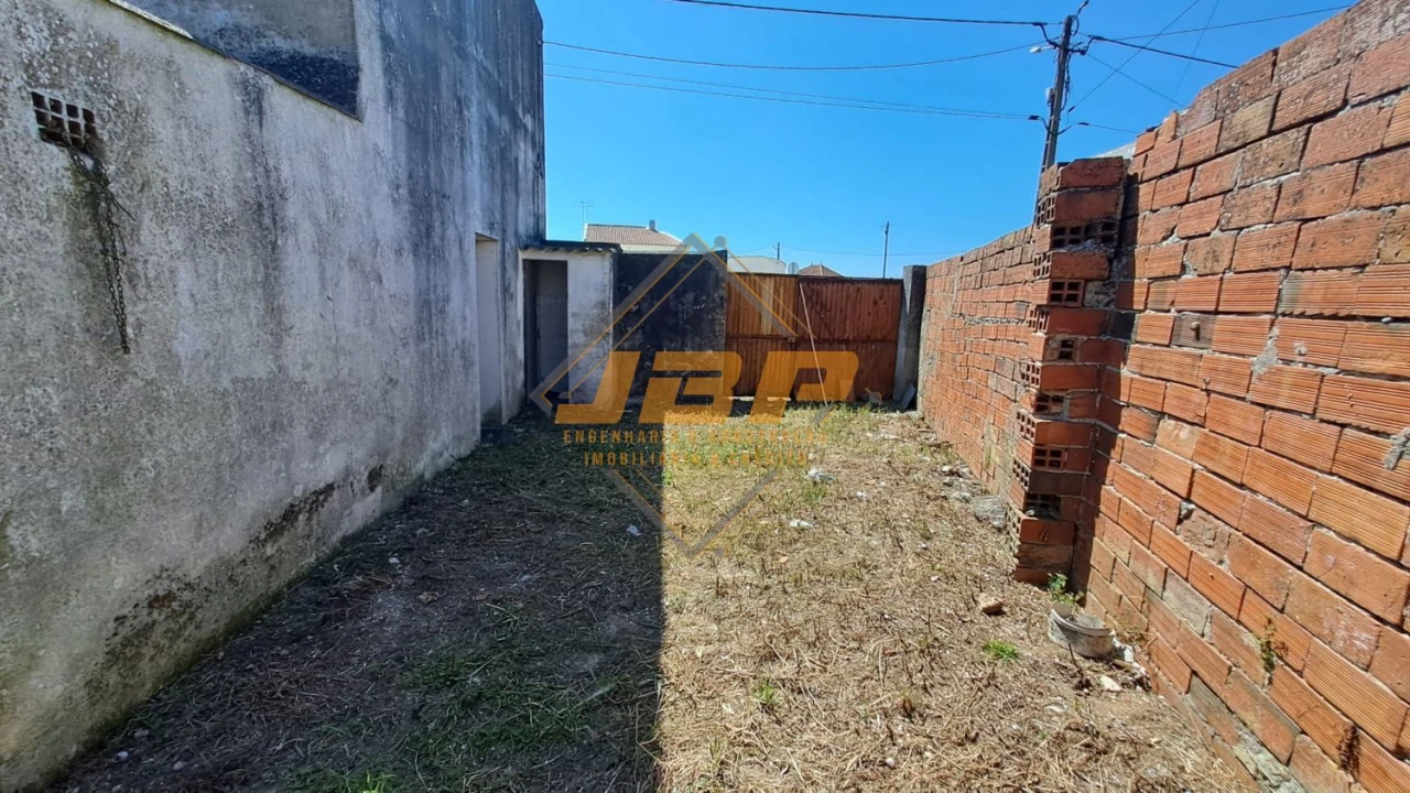 Garagem para Venda em Benedita Foto 18
