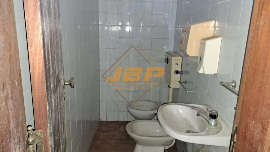 Garagem para Venda em Benedita Foto 38