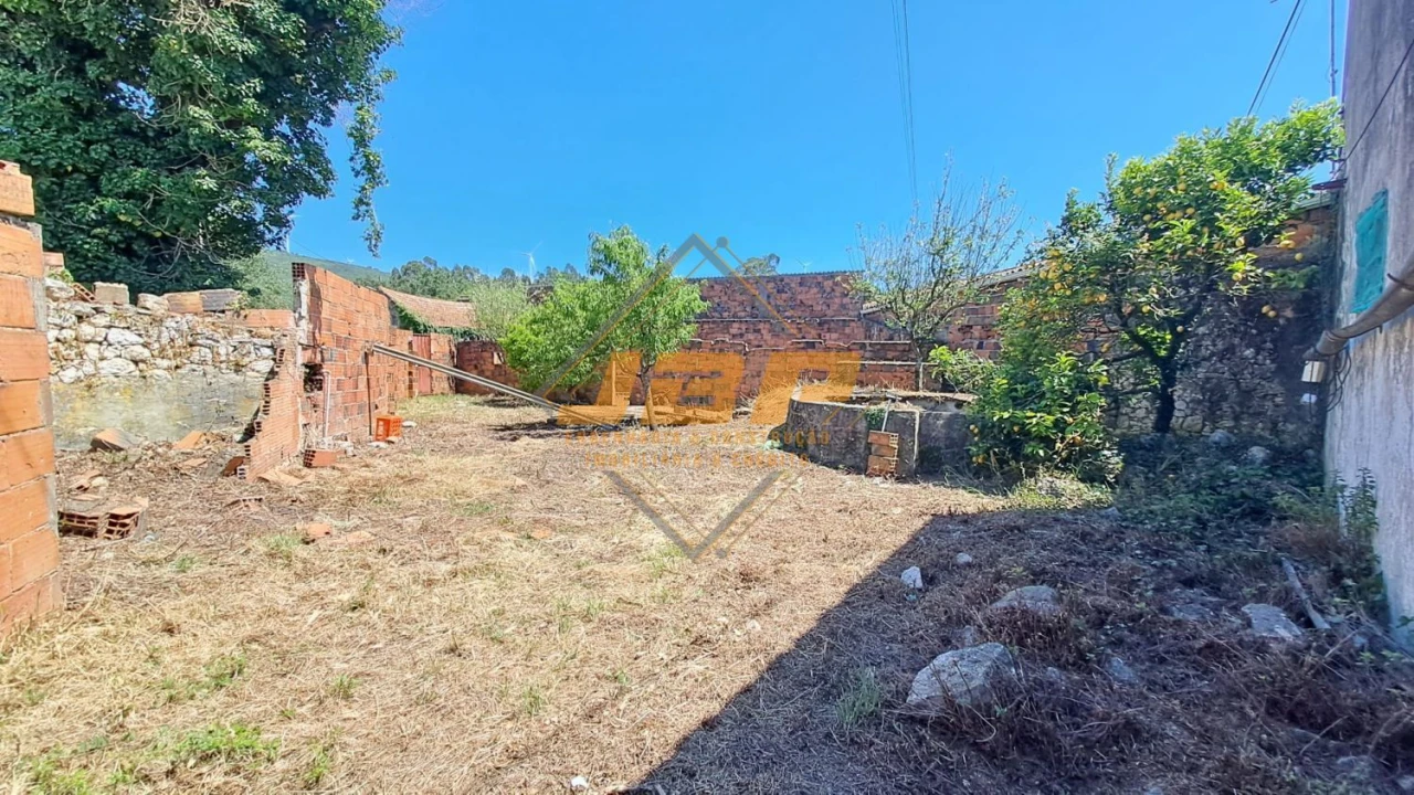 Garagem para Venda em Benedita Foto 3