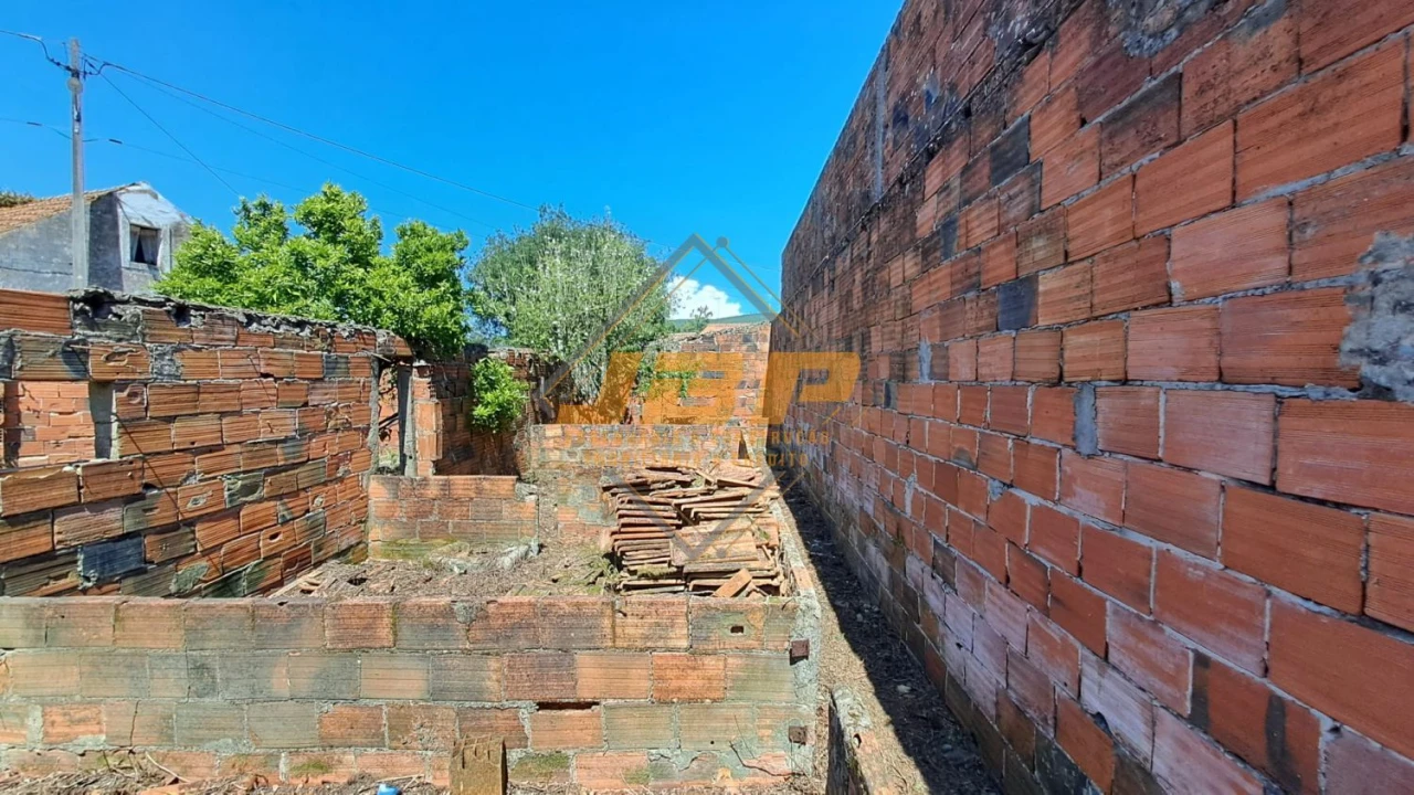Garagem para Venda em Benedita Foto 41