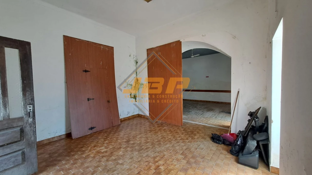 Garagem para Venda em Benedita Foto 33