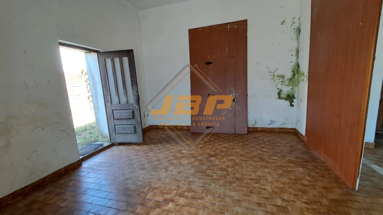 Garagem para Venda em Benedita Foto 47