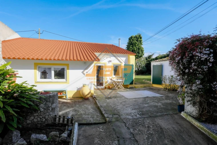 Moradia T1 para Venda em Po Foto 8