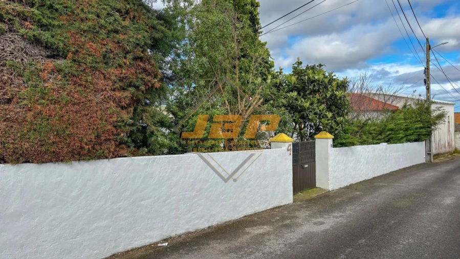 Moradia T1 para Venda em Po Foto 47