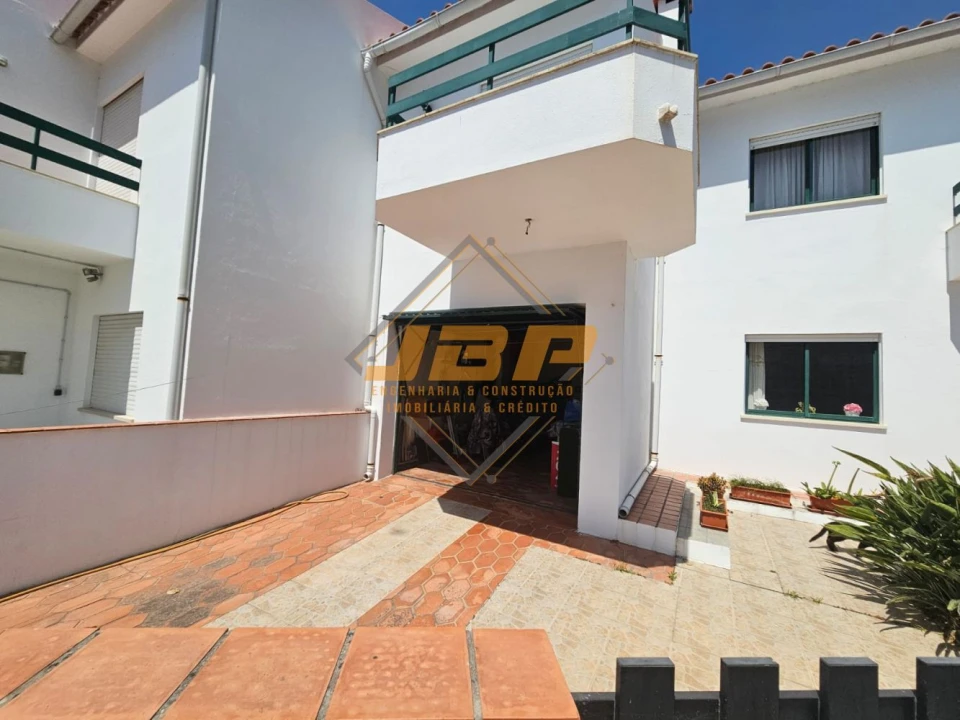 Moradia T3 para Venda em Alfeizerão Foto 6