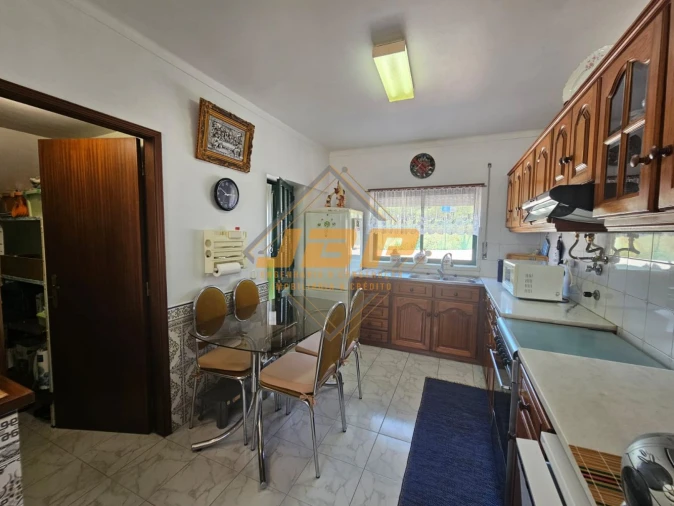 Moradia T3 para Venda em Alfeizerão Foto 16